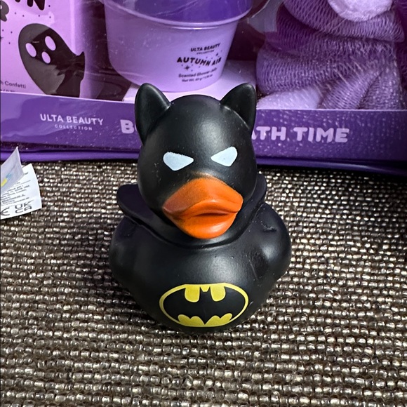 NWT 9 piece bundle Squishmallows, Ulta 5 piece bath set, slides & Batman duckie - Picture 6 of 17